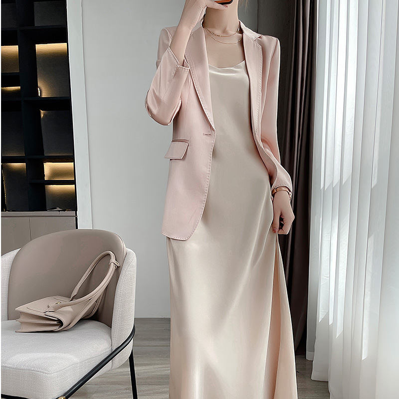 2025 New Summer Imitation Silk Suspender Skirt Women's Suit with Bottoming Satin Long Mulberry Silk V-Neck Dress 2025 New Summer Imitation Silk Suspender Skirt Women's Suit with Bottoming Satin Long Mulberry Silk V-Neck Dress