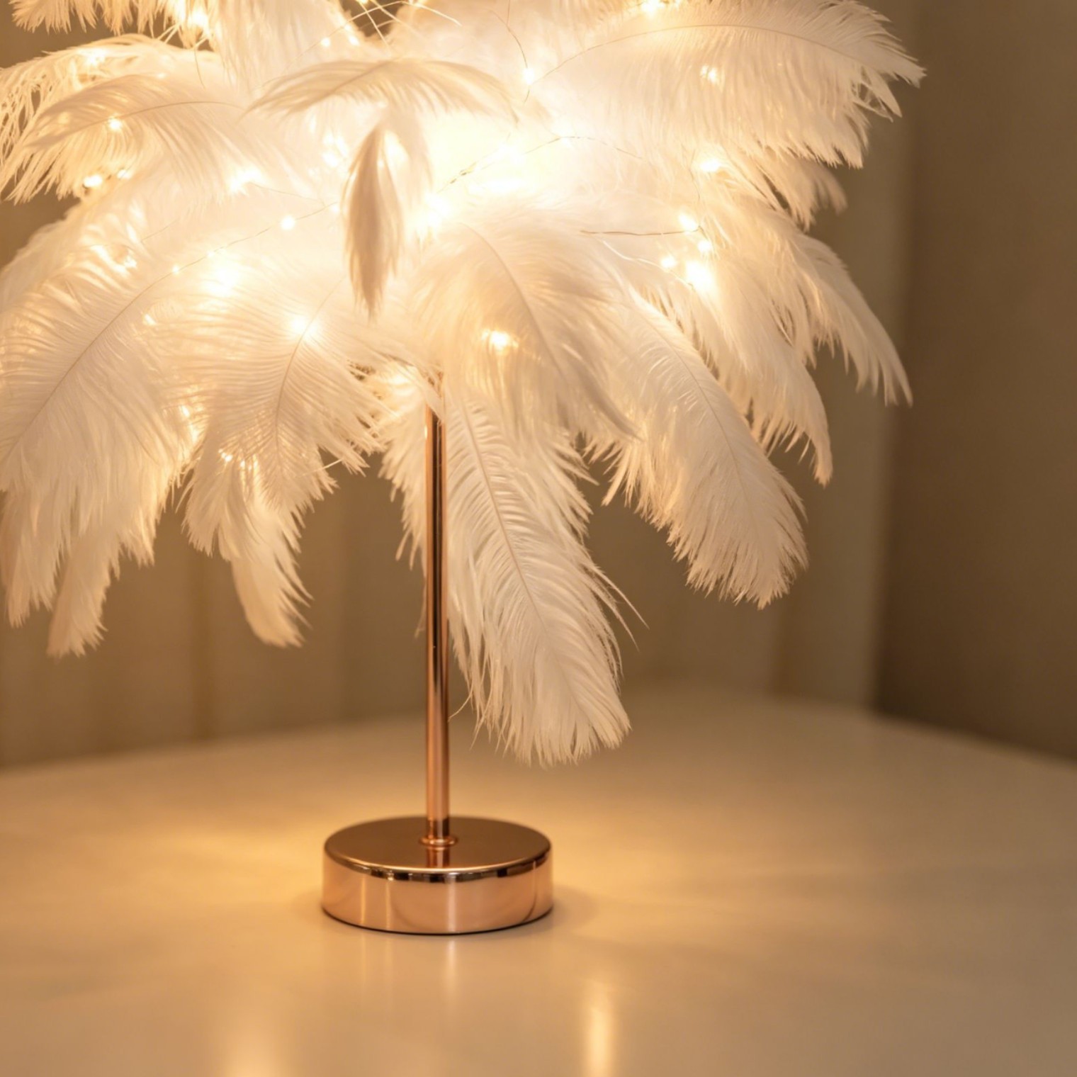 Lámpara LED con forma de pluma para dormitorio, lámpara de mesa de ambiente creativo, lámpara decorativa de alta gama para mesita de noche, regalo romántico para días festivos