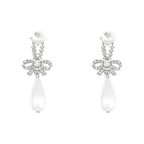 Korean-style Tassel Long Pearl Earrings, High-Quality, Light Luxury & Elegant Ear Pins for Women—Wholesale Options Available at Street Vendors