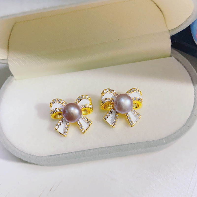 활 스터드 귀걸이 화이트 (보라색 구슬)