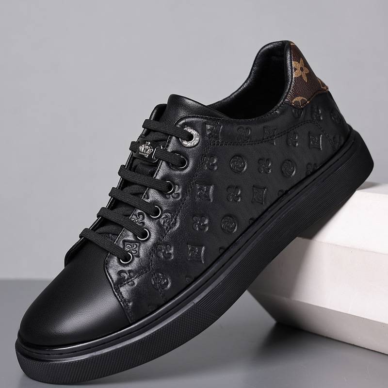 Zapatos de hombre de cuero genuino nuevos 2024, zapatillas casuales de piel de vaca, zapatos versátiles, zapatos juveniles, zapatos de cuero blancos para hombre.