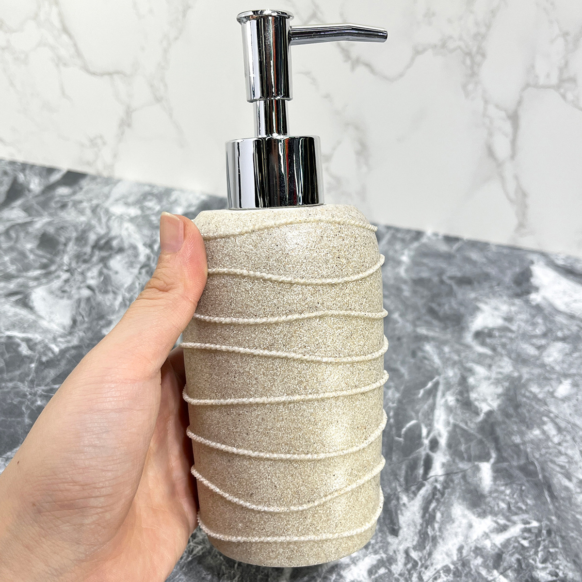 Baño nórdico conjunto de lavado doméstico de resina de piedra arenisca cuatro piezas conjunto de piedra arenisca imitación de hotel decoración de baño taza