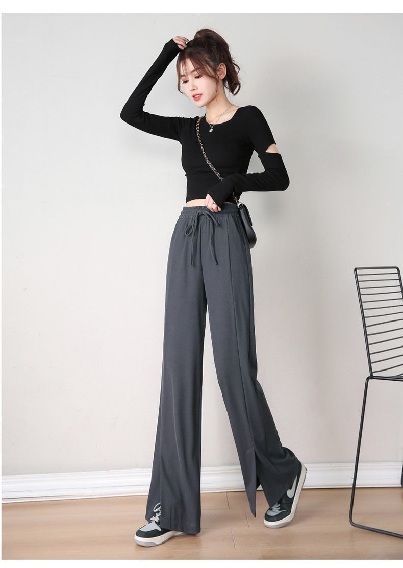 Wide-leg pants in a relaxed fit