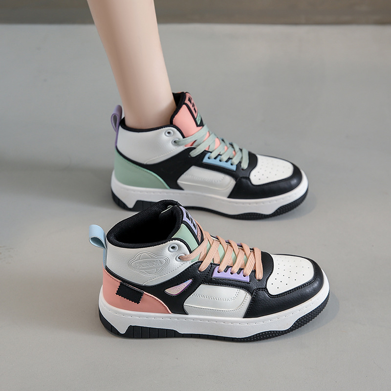 Mandarin Duck colorato piccolo bianco 2024 primavera e autunno arcobaleno Instagram trendy traspirante versatile tavola casual_voghion.com
