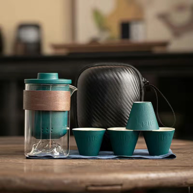 One pot and four cups of Guanshan (green)