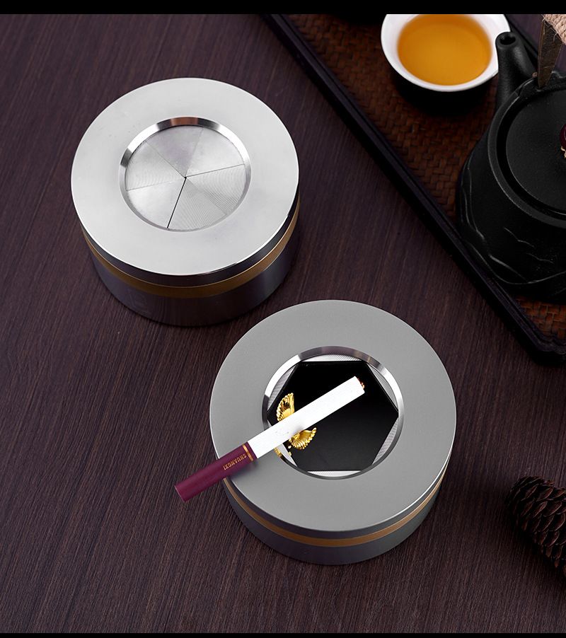 Cross-Border Thickened Anti-Dust Stainless Steel Creative Ashtray for Car and Home Use, High-End Gift Ashtray with Metal Design