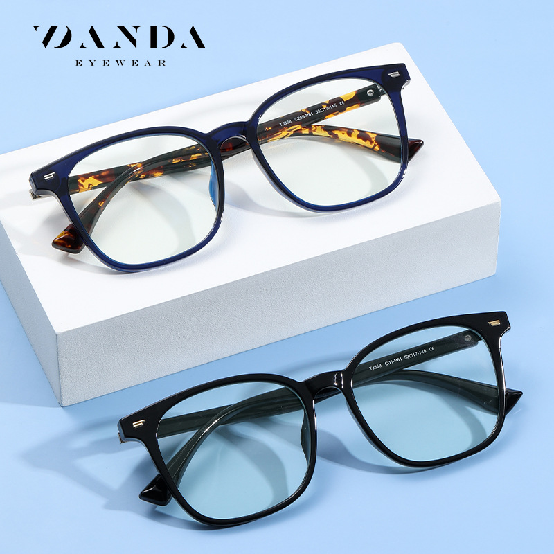 Nuevo fabricante de gafas de luz anti-azul cuadrado de los hombres de color beige artístico simple gafas TJ868 ultra-ligero TR miopía gafas marco