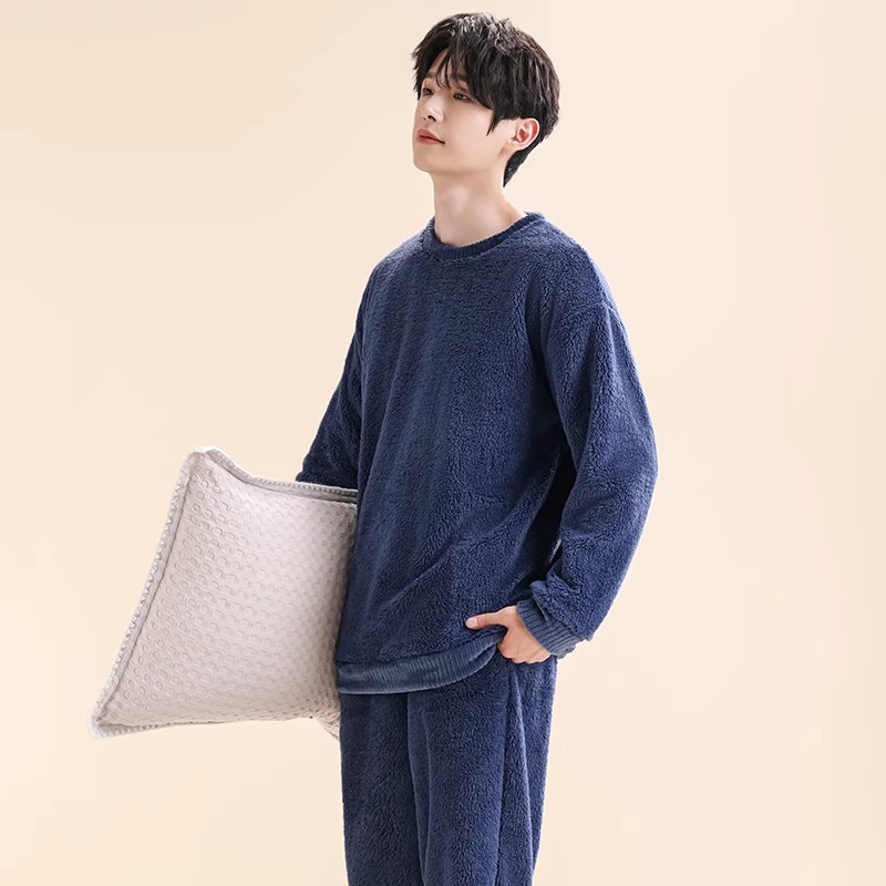 풀오버 스타일 진한 파란색