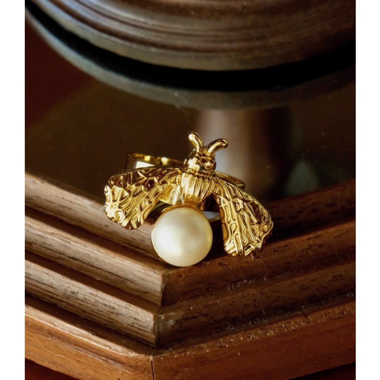Classic Bee Pearl Adjustable Open Ring For Women Vintage Style_voghion.com