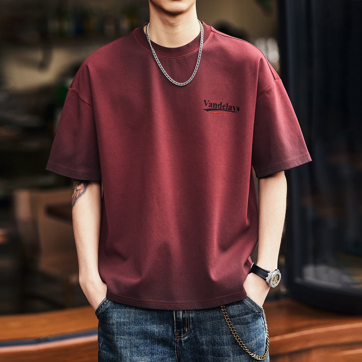 Якорь красный