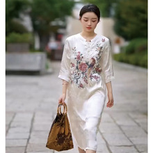 设计师2025原创民族风春夏新中式中国风春秋绣花白色旗袍裙连衣裙