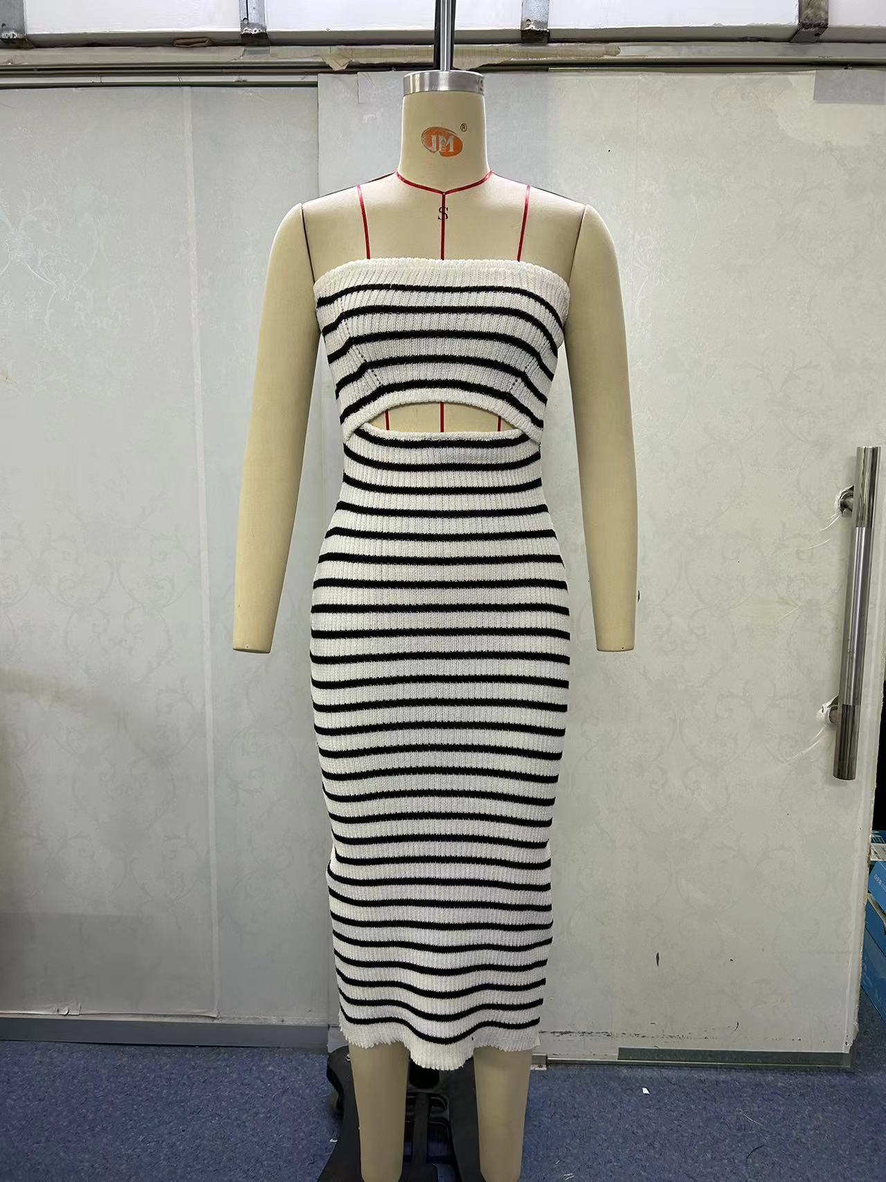 Women's Sheath Dress Sexy Strapless Hollow Out Sleeveless Stripe Midi Dress Holiday Daily display picture 38