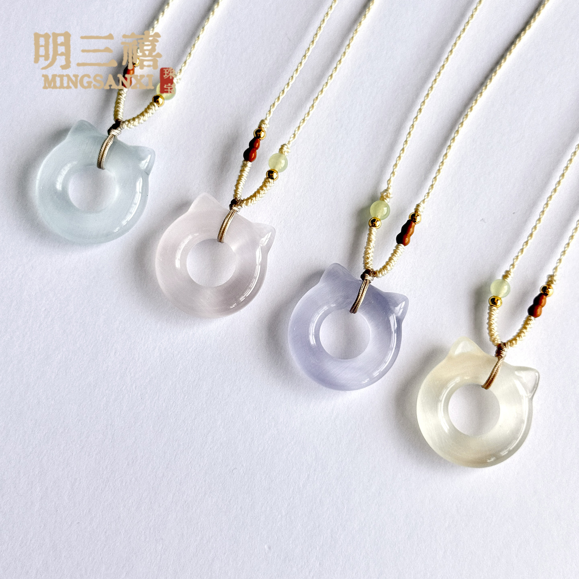 Factory wholesale high-ice cat's eye stone pendant, popular cat collar, imitation agate jade necklace, glass pendant.