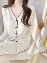 Ůʿ���e�o�I˯��Ů��＾2025�¿�������L�����b�Ҿӷ�Ů