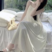 法式初恋白色吊带连衣裙仙女夏季气质高级慵懒海边度假抹胸长裙子