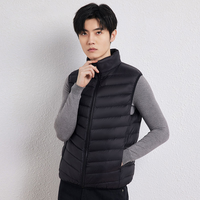 Down vest men's 2024 autumn and winter new simple fashion warm lightweight portable waistcoat men's waistcoat Down vest men's 2024 autumn and winter new simple fashion warm lightweight portable waistcoat men's waistcoat