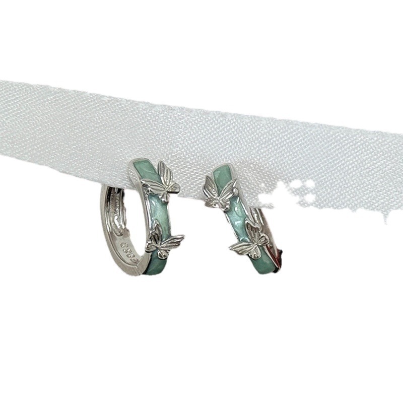 Green small sophisticated cute elegant fashionable trend earrings