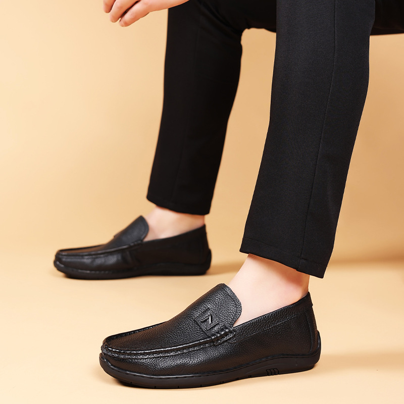 La primera capa de piel de vaca de los nuevos hombres de cuero de los hombres casuales mocasines slip-on papá zapatos de cuero zapatos de los hombres suaves