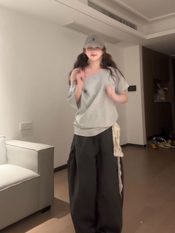 アメリカンレトログレー斜め肩半袖Tシャツ女性用夏の新しいルーズスリムセクシーなレイジースタイル多用途トップ|undefined