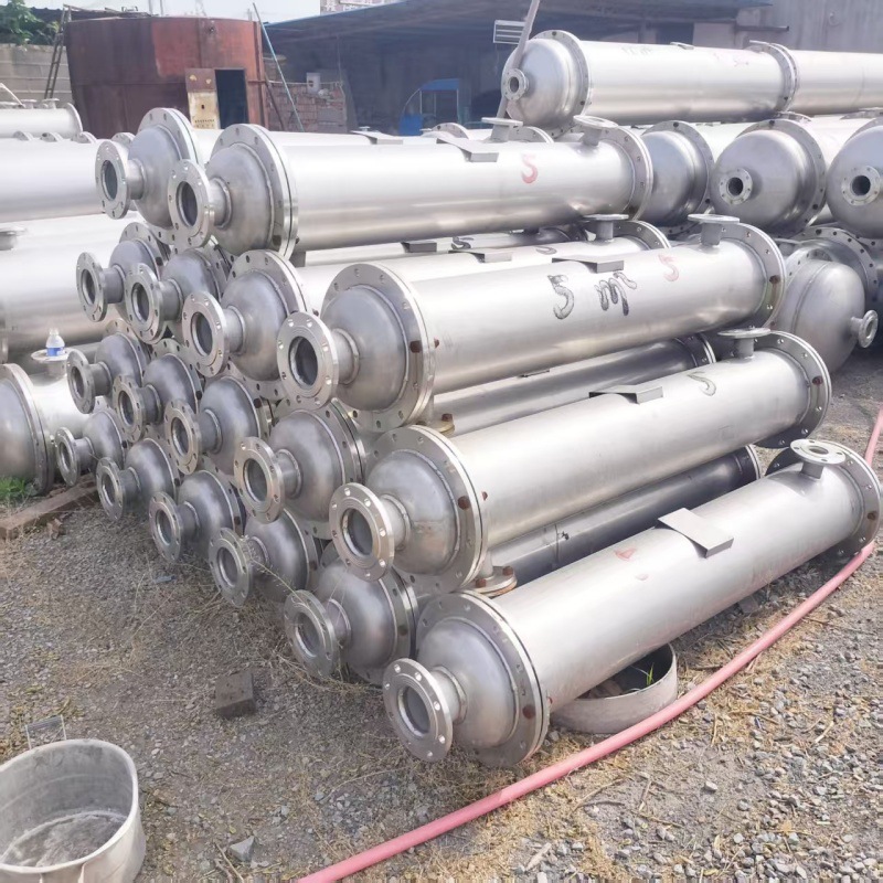 二手工业用列管式冷凝 管式化工用换热设备 9成新