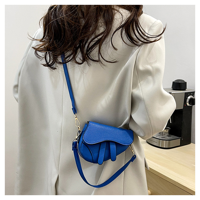 Kleines Nischendesign für Frauen 2024 neuer Sommer minimalistischer Crossbody, einzelne Schulter, Unterarmtasche, modische Textur_voghion.com