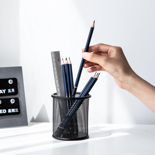 Wholesale Deli Stationery 9172 Pen Holder Metal Iron Mesh Round Office Desk Storage Hollow Black Pen Holder