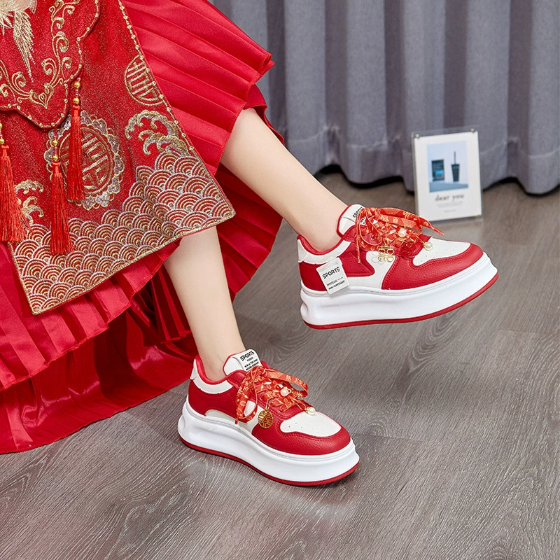 Свадебные туфли для невесты, женские красные с Xiuhe, свадебные костюмы, новые удобные, увеличенные толстые подошвы, легкие, дикие свадебные туфли