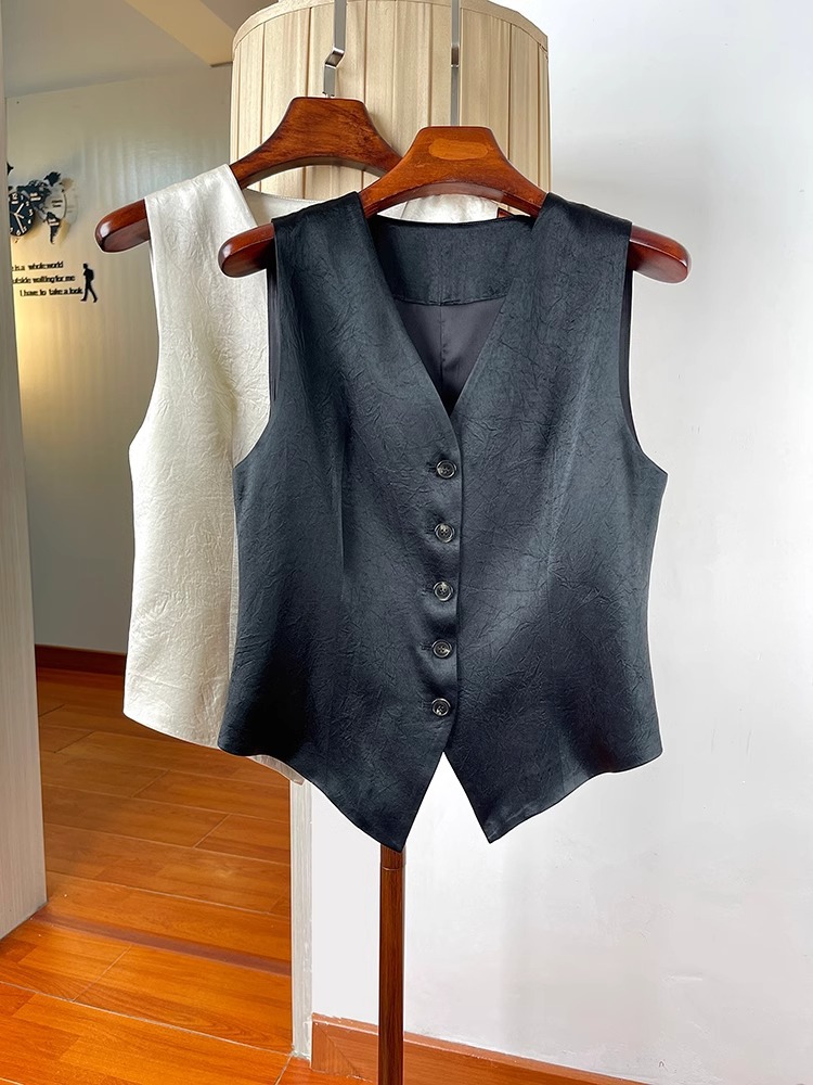 Nuevo chaleco de satén de ácido acético chino para mujer, verano nuevo estilo, temperamento de alta gama, chaleco casual, cuello en v, top sin mangas