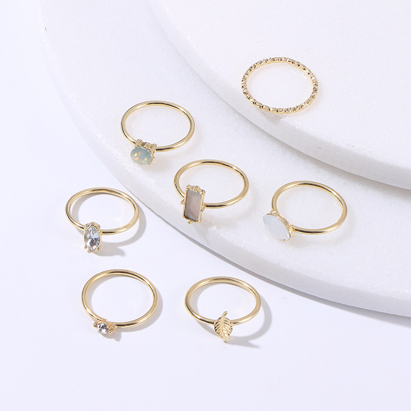 Korea New Geometric Ring Simple Retro Metal Ring Personality Alloy Ring 7-piece Set display picture 5