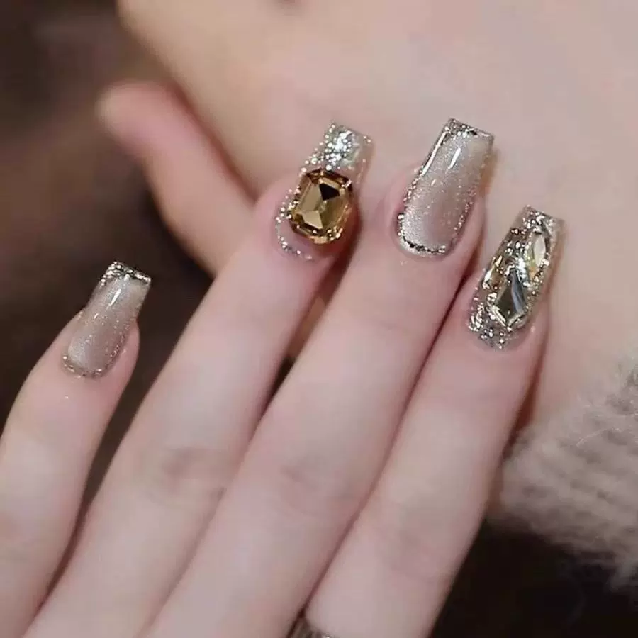 手工猫眼美甲套装穿戴甲2025新年款指甲贴片中长款秋冬美拉德批发