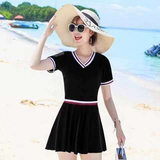 2026新款裙式分体泳衣女连体小清新泡泡袖荷叶边保守遮肉显瘦泳装