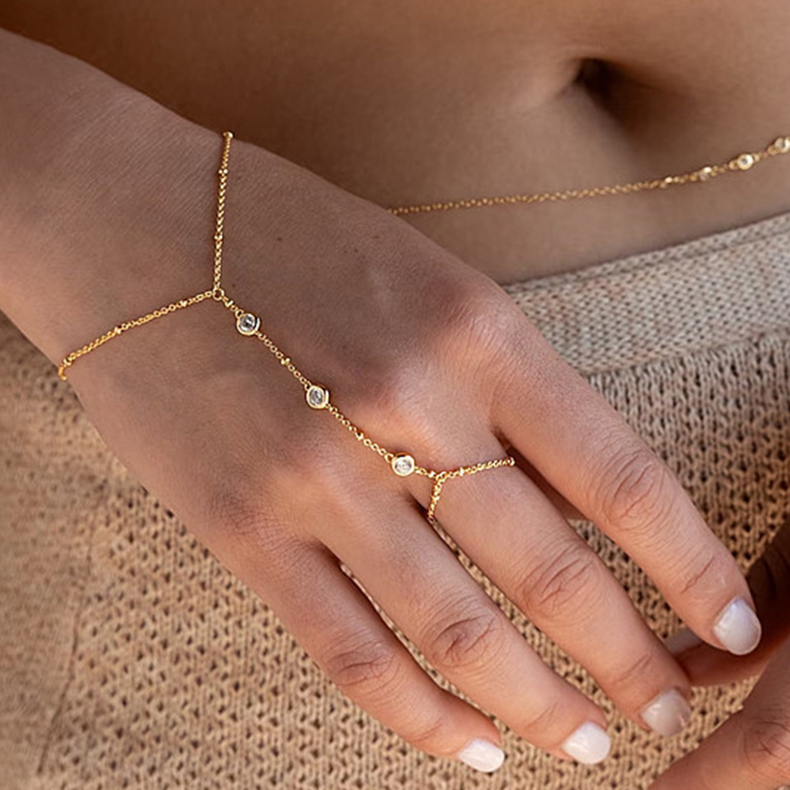 Elegant Bangle Bracelet With Copper Bead Chain And Inlays_voghion.com