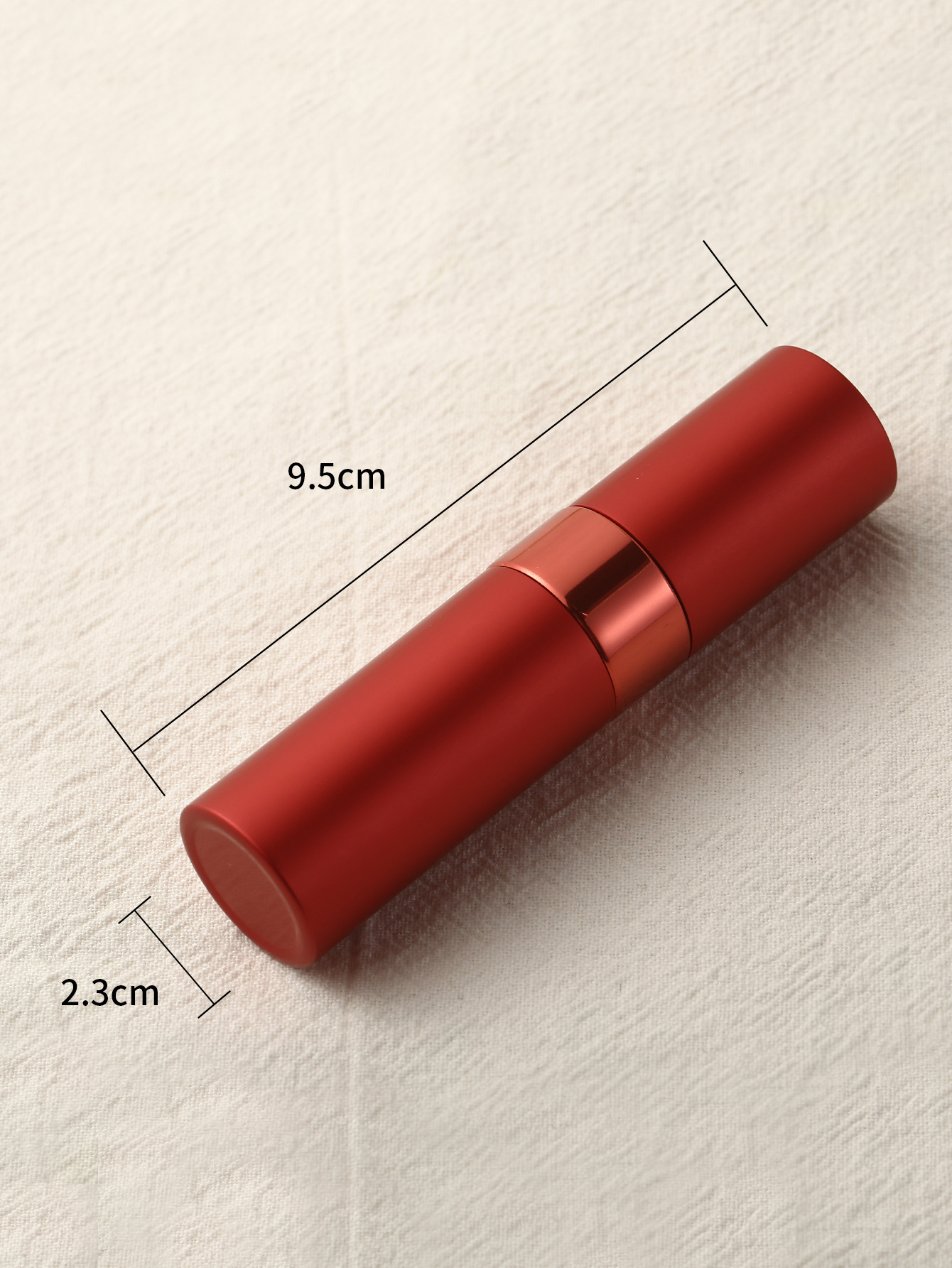 8ml botella de perfume giratoria de alta gama Mini portátil pequeño perfume de alta apariencia sub-botella de aluminio botella de spray oral