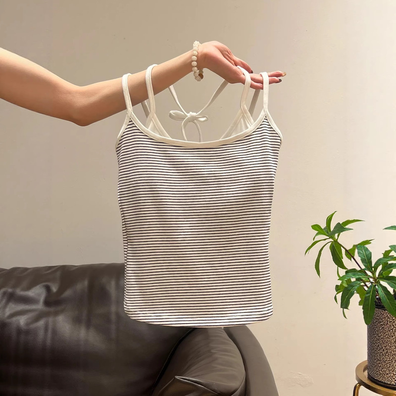 Fake Two-Piece Pink Striped Halter Neck Camisole for Women, Spring/Summer Sweet and Spicy Style, Short Base Layer Top with Chest Pads Fake Two-Piece Pink Striped Halter Neck Camisole for Women, Spring/Summer Sweet and Spicy Style, Short Base Layer Top with Chest Pads