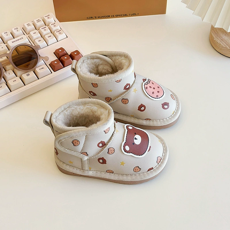 Корейские детские снежные сапоги 2024 новые бархатные теплые туфли для девочек короткие сапоги милые медведи большие хлопковые сапоги
