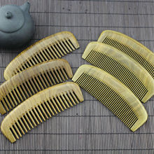 绿檀木梳子月梳厂家直批混批刻花刻字新款描金彩绘梳美发梳便携