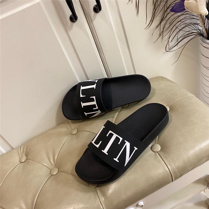 V home rivet slippers men's summer fashi...