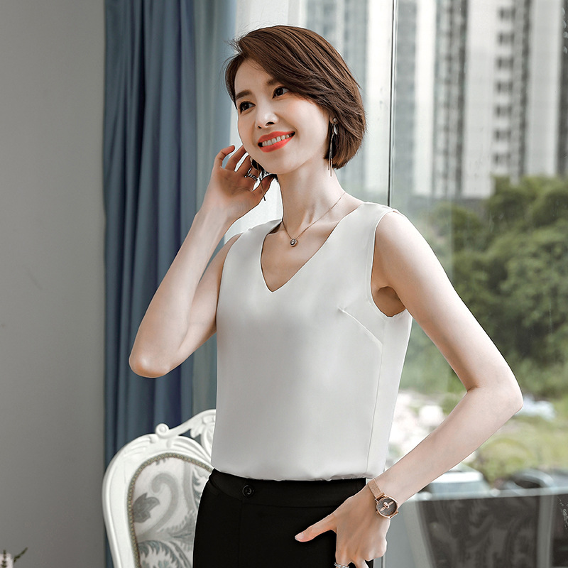 화이트 브이넥 조끼 싱글피스