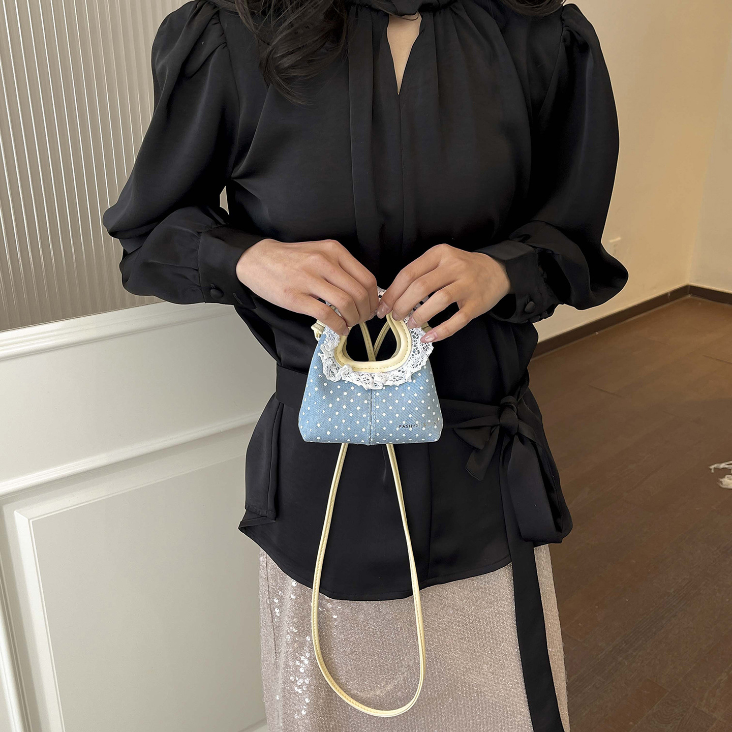 Coreano in-viento bolsos de mano de chicas lindos bolsos de cambio de arco ondulado de encaje extranjero bolsos de niños