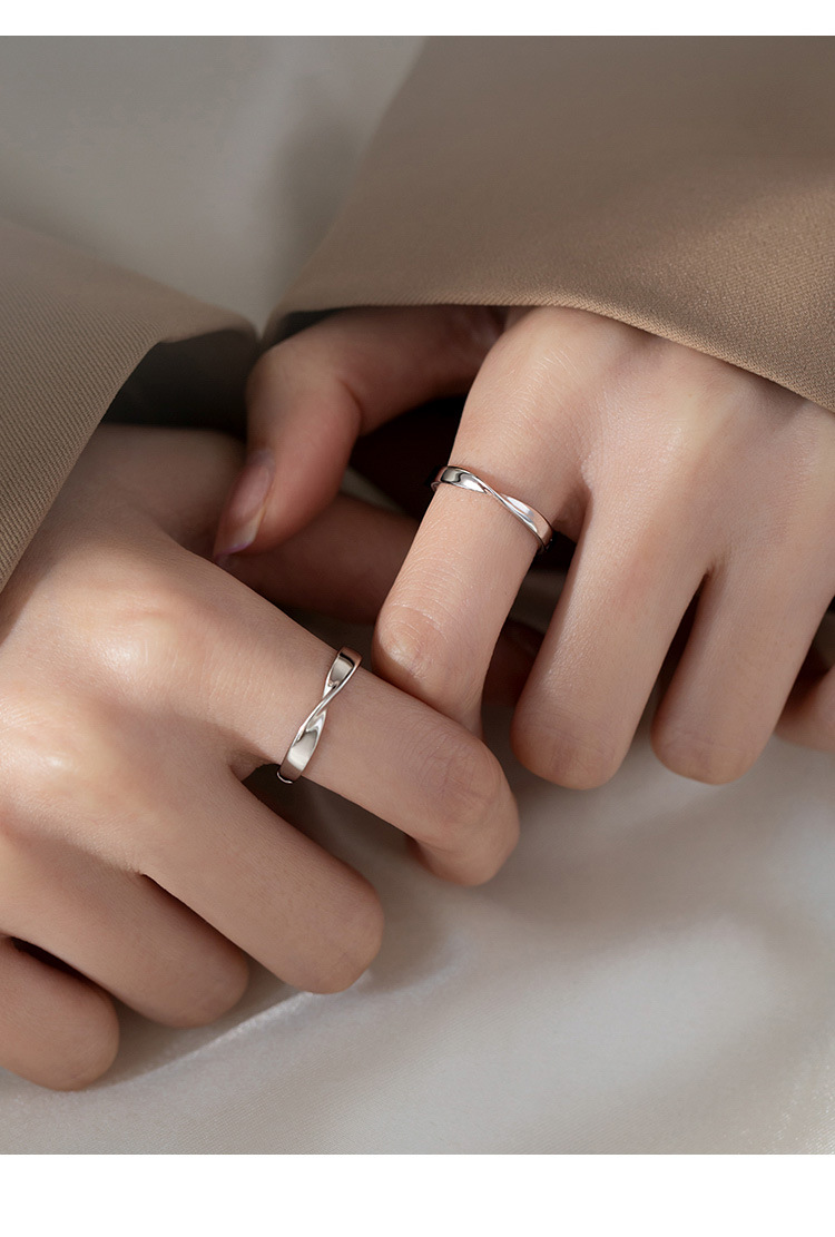 Mobius Couple Rings 4