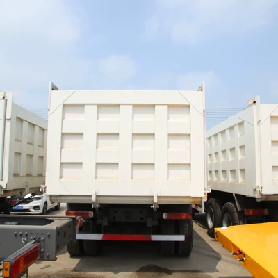 Yük maşınları eight-wheel dump truck, double-axle
