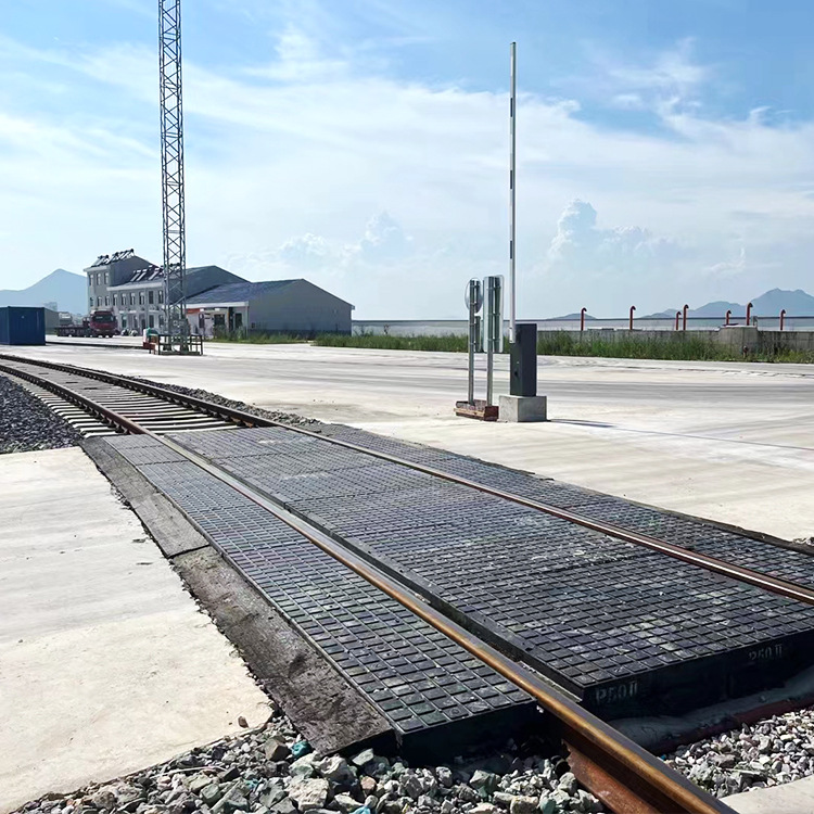 铁路道口板 p43p50p60橡胶铁路胶垫平交道口垫片 木枕橡胶道口板