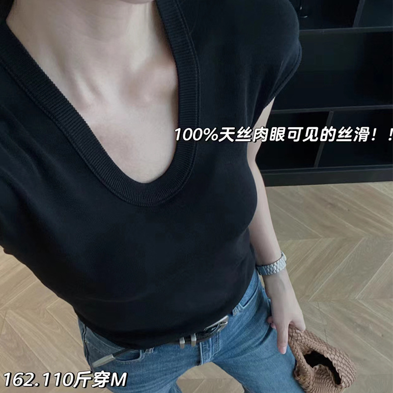 검은색