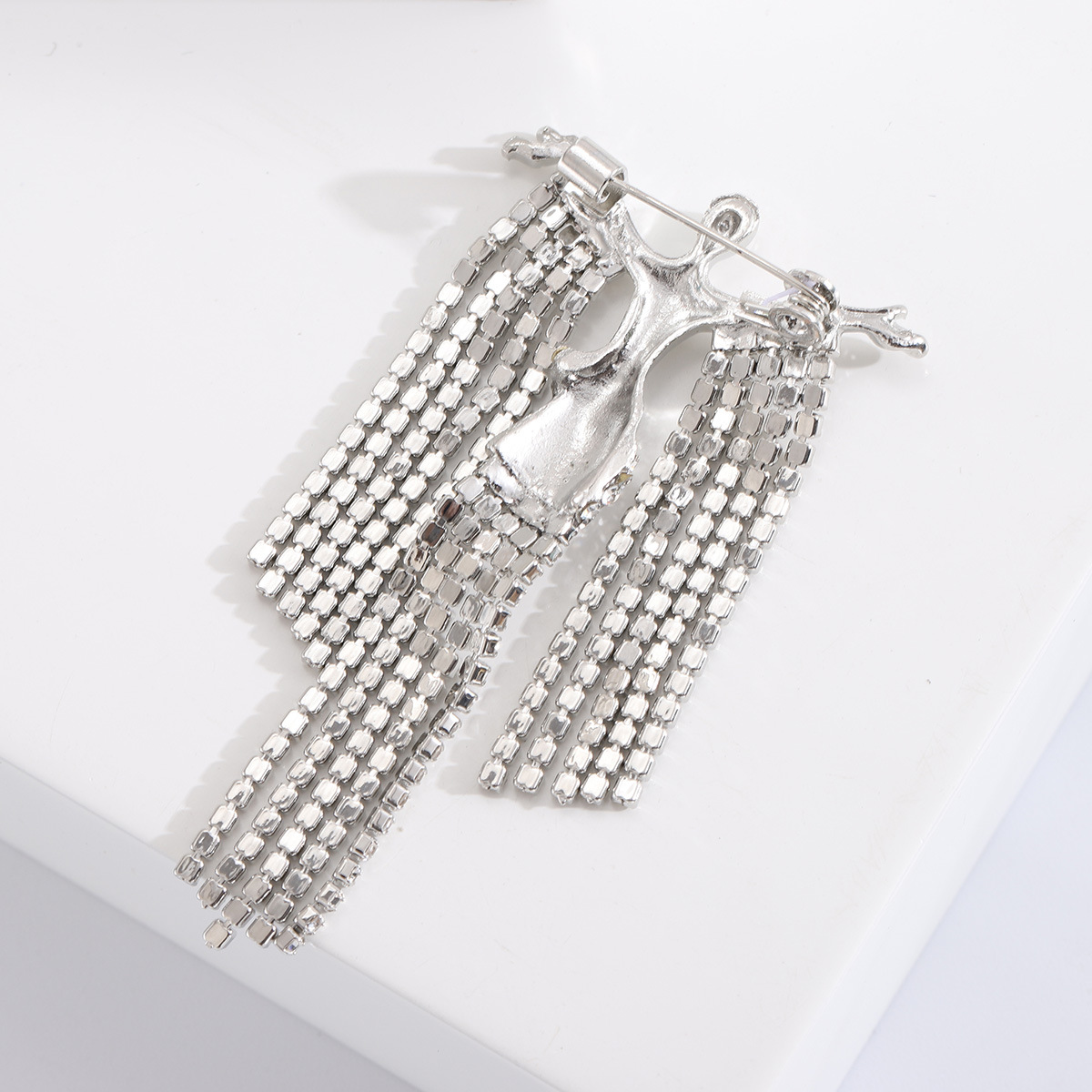 Elegant, Lady, Streetwear Style Elegant Lady Streetwear Pin Human Geometric Tassel Alloy Rhinestones Women's Brooches