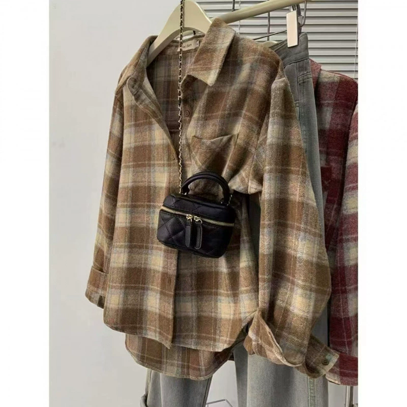 Наденьте стиль колледжа в стиле гонконгского стиля