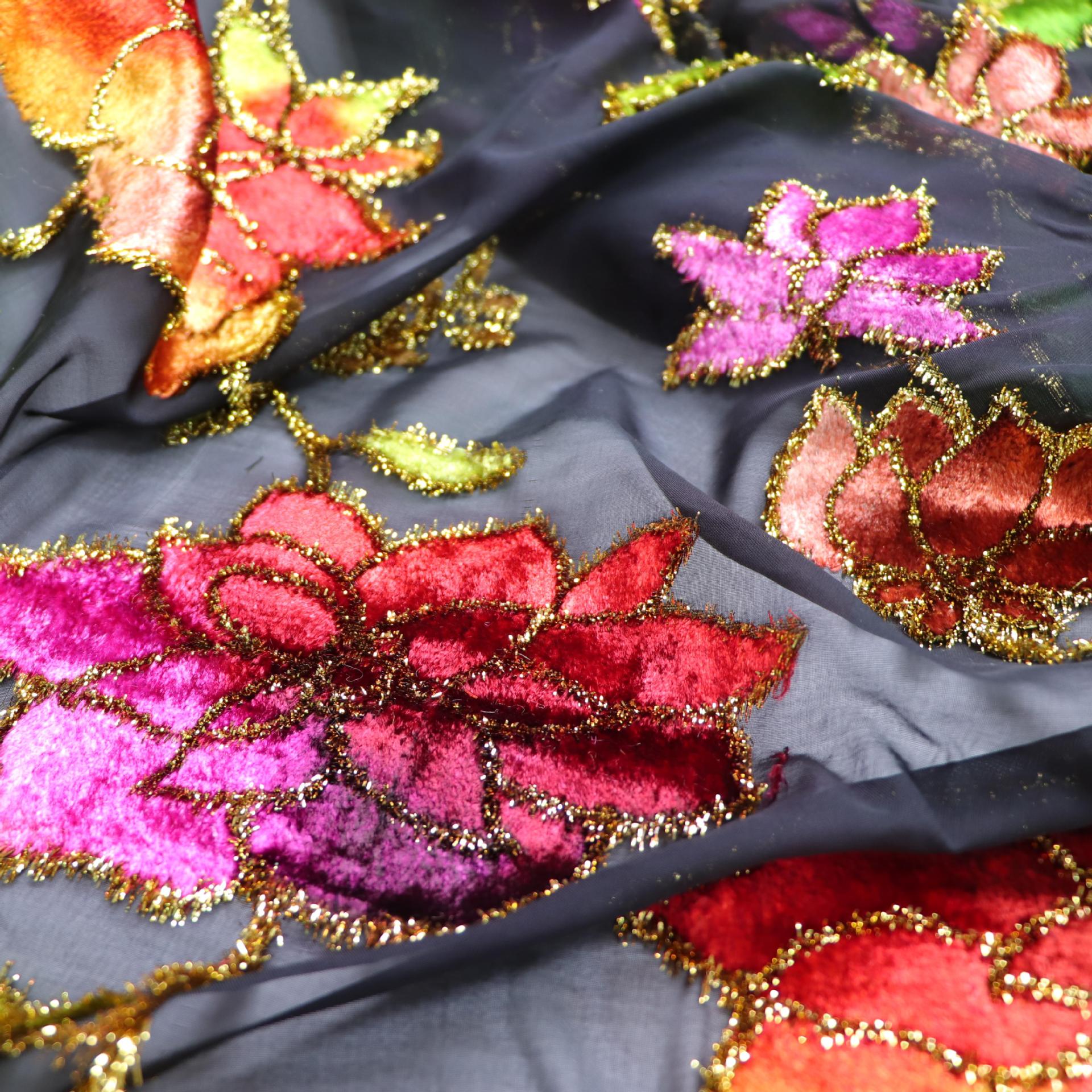 工厂批发梭织丝绒锦绒提花定位手绘面料高定礼服连衣裙旗袍|ru