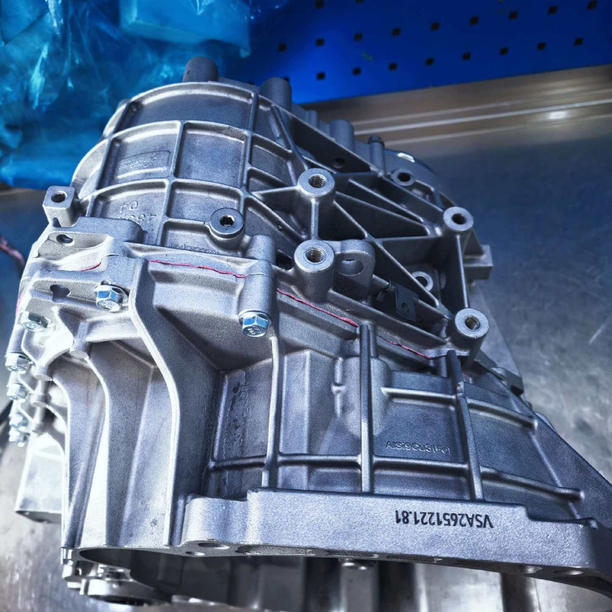 Manufacturer Wholesale Brand New Bangqi Automatic Transmission Gearbox Suitable for Emgrand, Mustang, and Byd Cars Vt3Vt2