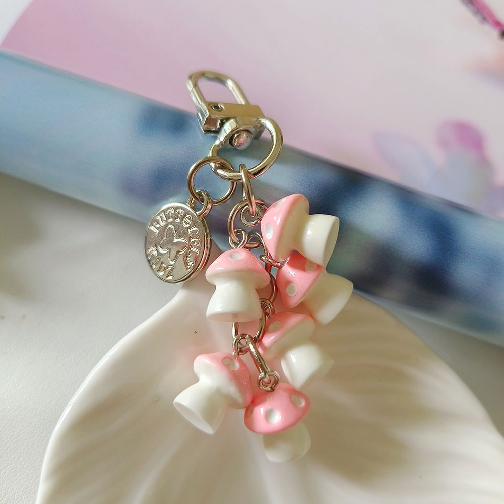 11g Weight Keychain Classification 1 Piece Quantity Wedding, Graduation, Birthday Occasion Resin Material Mushroom Pattern Unisex Gender Cute Style Cute Mushroom Resin Unisex Keychain 4