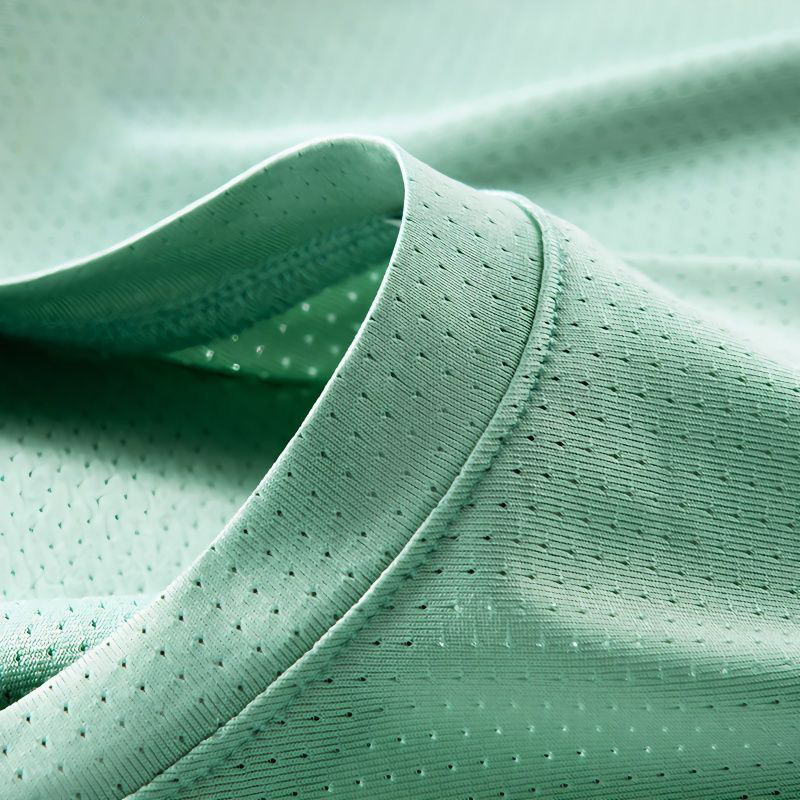 Светло-зеленый