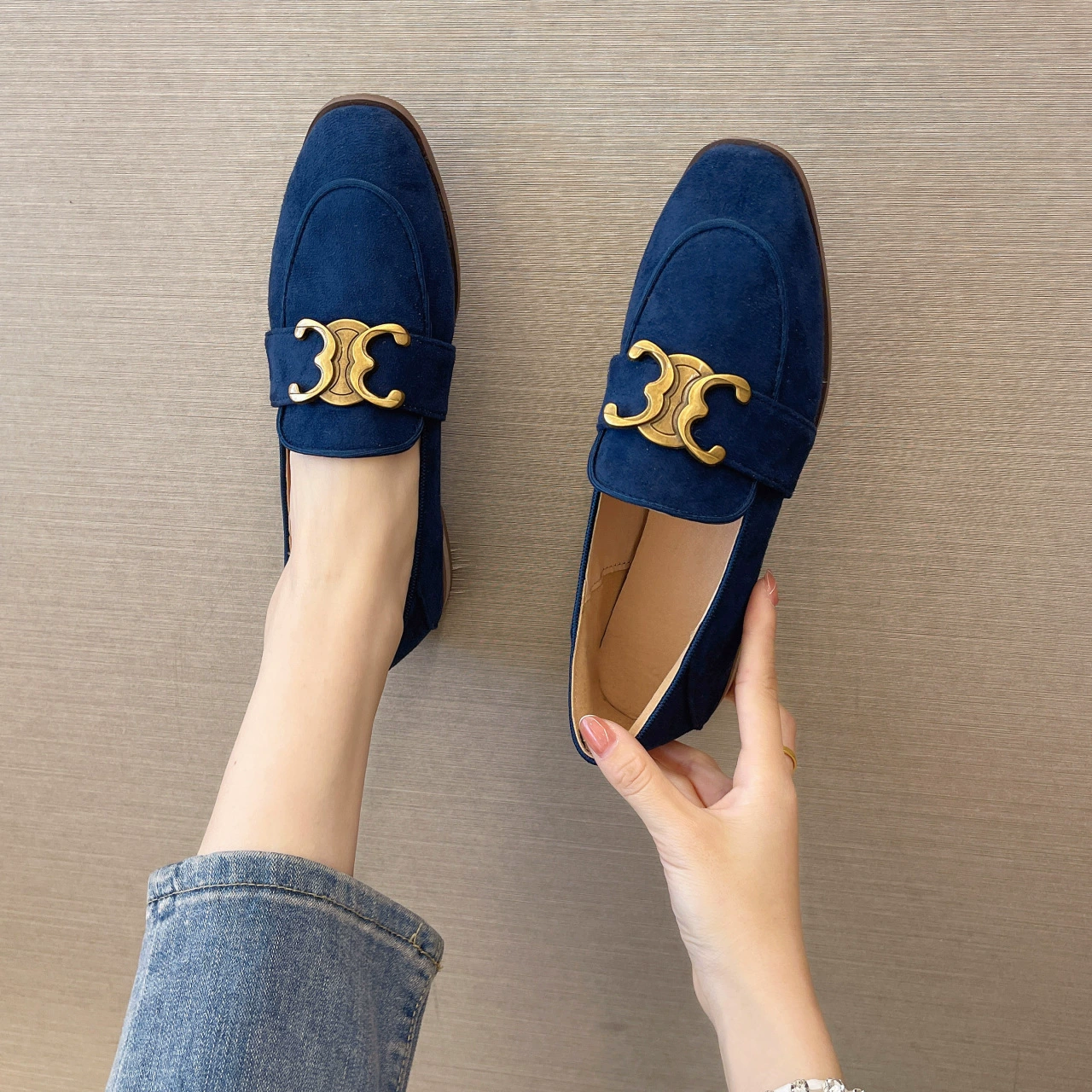 Новые женские лоферы 2024 года в стиле французского ретро и британского стиля, с металлическими элементами, повседневные, универсальные, удобные туфли